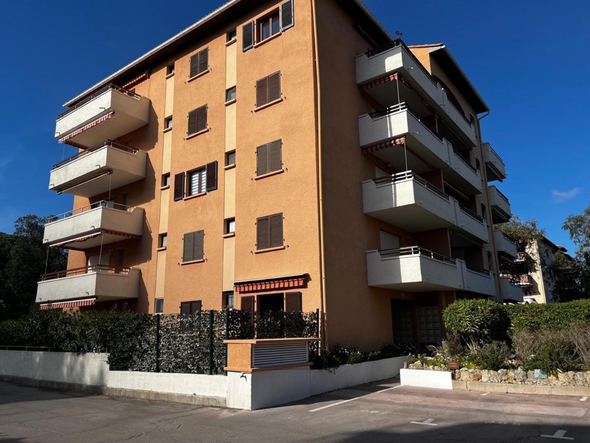 Joli Ensolleille Apartamento